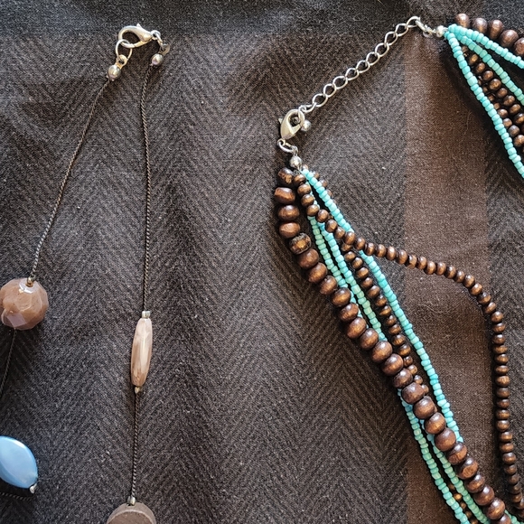 Turquoise & Brown Beaded Necklace Set - Picture 6 of 7